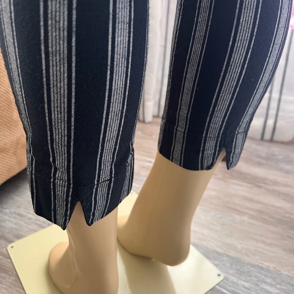 Brandy Melville Striped Pants Size S/M Blue And White - Picture 6 of 9